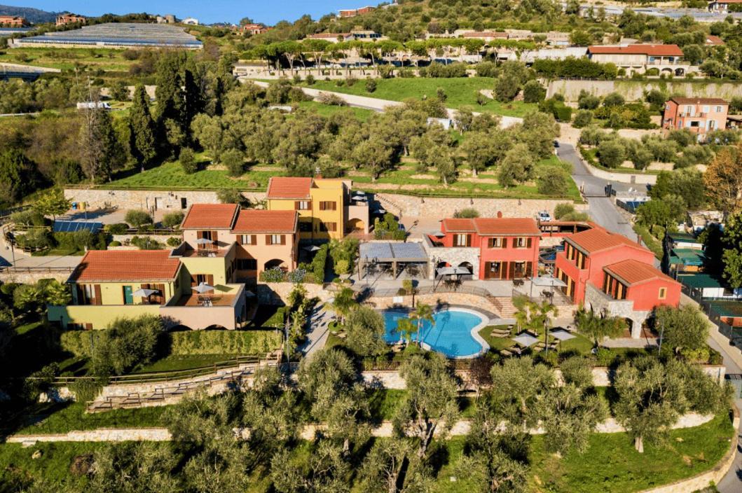 Leonardo Resort Imperia Ngoại thất bức ảnh